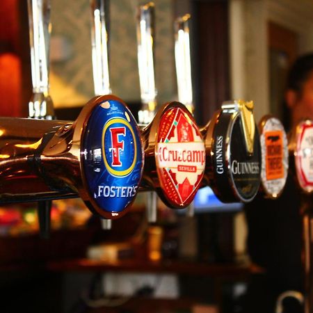 Kings Arms Hotel Bicester Buitenkant foto