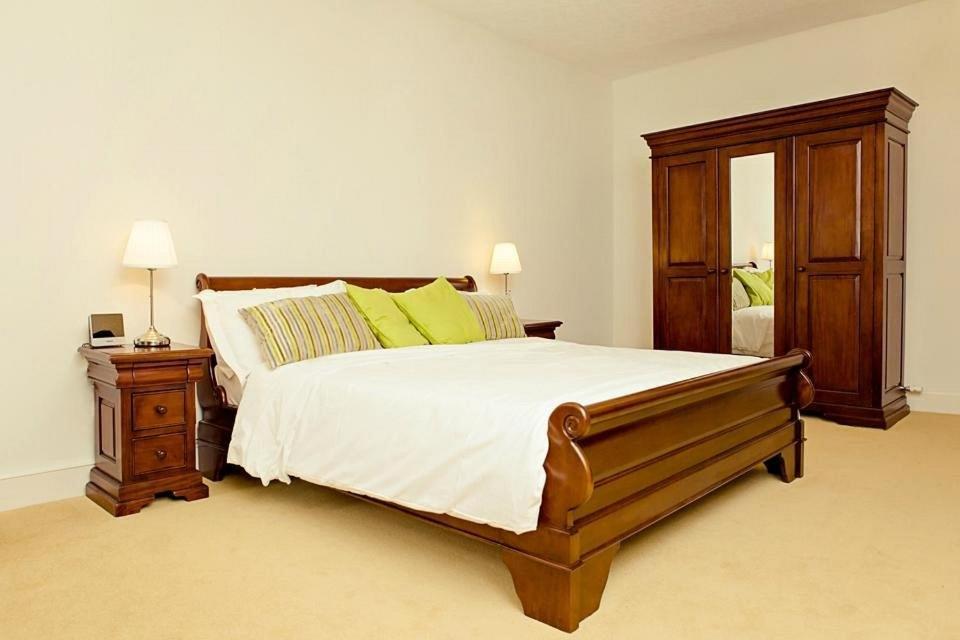 Kings Arms Hotel Bicester Buitenkant foto
