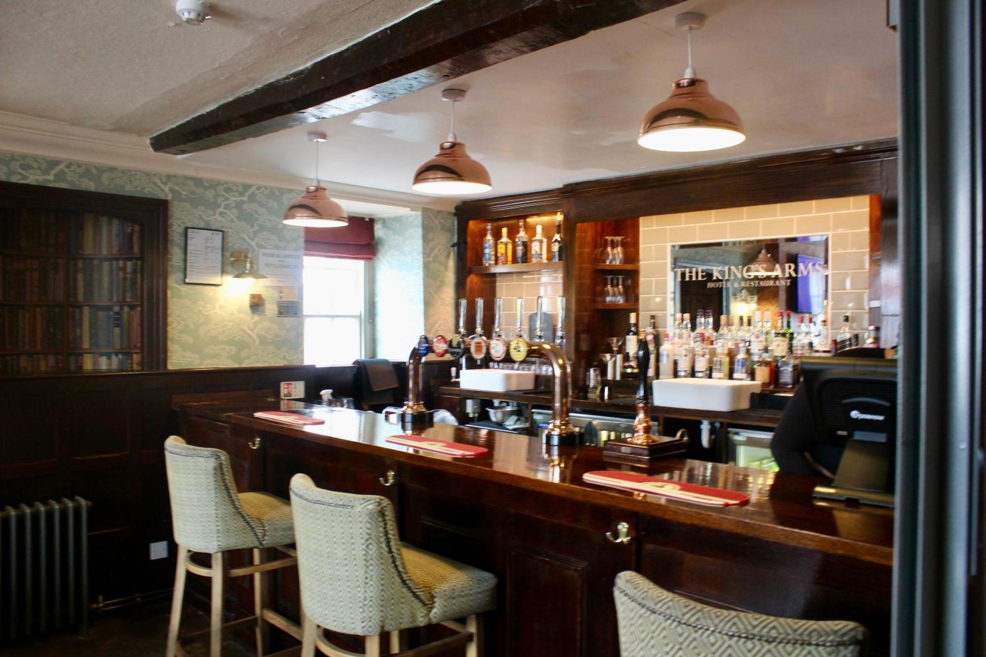 Kings Arms Hotel Bicester Buitenkant foto